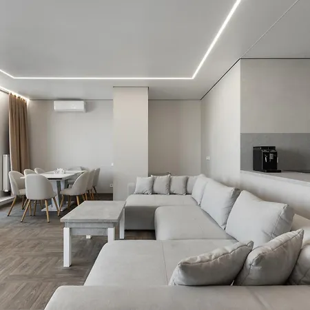 Prestige Plaza Apartments Odesa Exterior photo