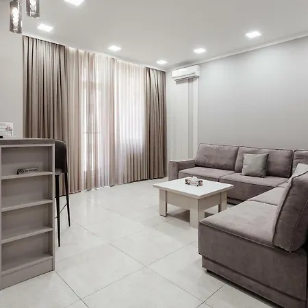 Prestige Plaza Apartments Odesa Exterior photo